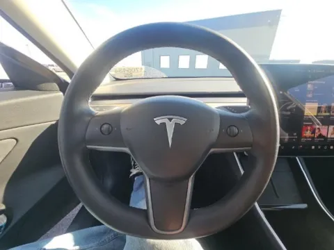 More photos of 2020 Tesla Model 3 Standard Range Plus at Gravity Autos Roswell, GA