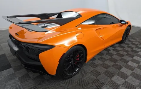 More photos of 2023 McLaren Artura Performance at Gravity Autos Roswell, GA