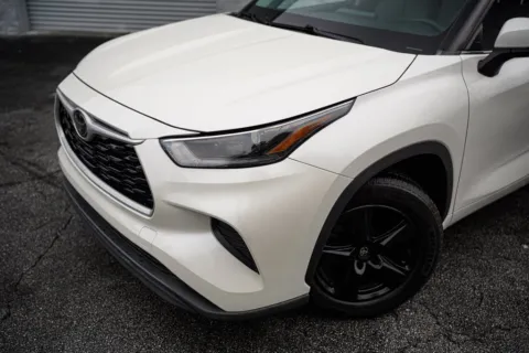 Photos of 2021 Toyota Highlander L for sale in Roswell, GA at Gravity Autos Roswell