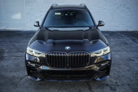 More photos of 2022 BMW X7 M50i at Gravity Autos Roswell, GA