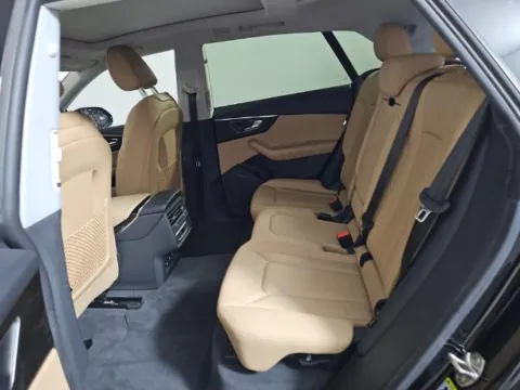 More photos of 2023 Audi Q8 55 Premium at Gravity Autos Roswell, GA