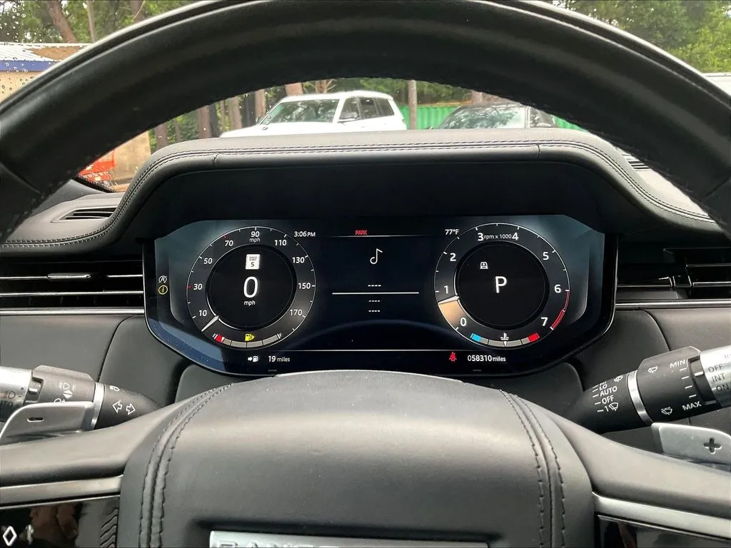 Land Rover Range Rover photo 12