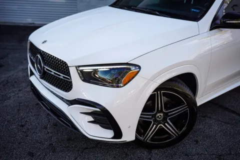 Photos of 2024 Mercedes-Benz GLE 450e for sale in Roswell, GA at Gravity Autos Roswell