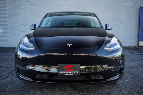 More photos of 2021 Tesla Model Y Long Range at Gravity Autos Roswell, GA