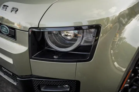 More photos of 2022 Land Rover Defender 90 X-Dynamic S at Gravity Autos Roswell, GA