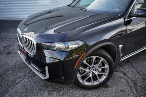 Photos of 2024 BMW X5 xDrive40i for sale in Roswell, GA at Gravity Autos Roswell