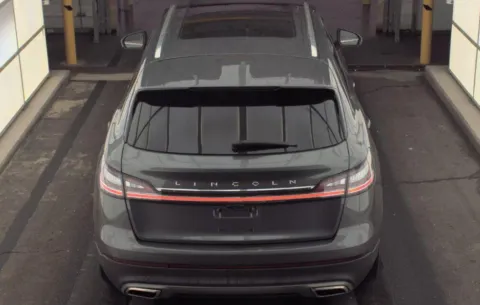 More photos of 2023 Lincoln Nautilus Reserve at Gravity Autos Roswell, GA