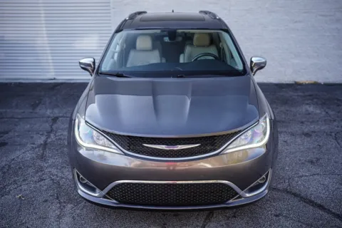 More photos of 2020 Chrysler Pacifica Limited at Gravity Autos Roswell, GA