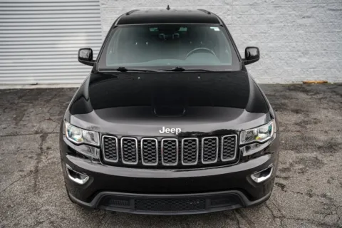 More photos of 2017 Jeep Grand Cherokee Laredo at Gravity Autos Roswell, GA