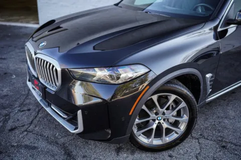 Photos of 2024 BMW X5 xDrive40i for sale in Roswell, GA at Gravity Autos Roswell
