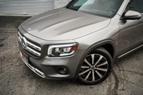 Photos of 2022 Mercedes-Benz GLB 250 for sale in Roswell, GA at Gravity Autos Roswell