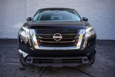 More photos of 2022 Nissan Pathfinder S at Gravity Autos Roswell, GA