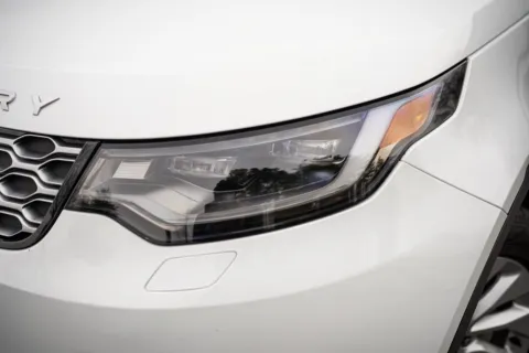 More photos of 2023 Land Rover Discovery S at Gravity Autos Roswell, GA