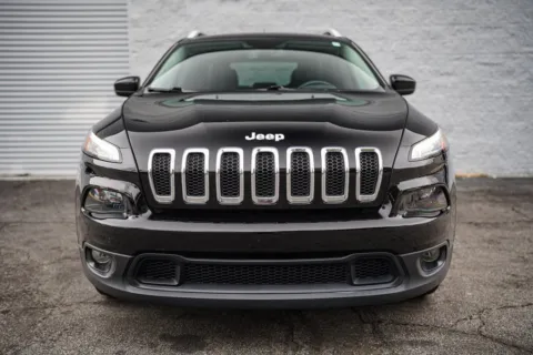 More photos of 2018 Jeep Cherokee Latitude Plus at Gravity Autos Roswell, GA