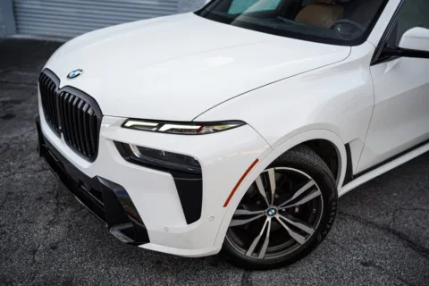 Photos of 2023 BMW X7 xDrive40i for sale in Roswell, GA at Gravity Autos Roswell