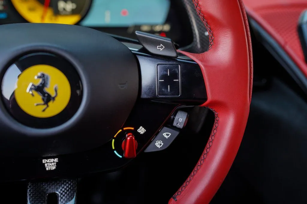 2023 Ferrari Roma Base - Photo 28