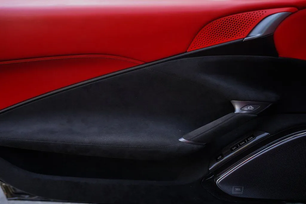 2023 Ferrari Roma Base - Photo 34