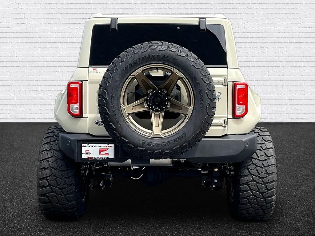 Ford Bronco photo 5