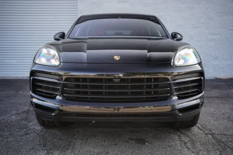 More photos of 2020 Porsche Cayenne at Gravity Autos Roswell, GA