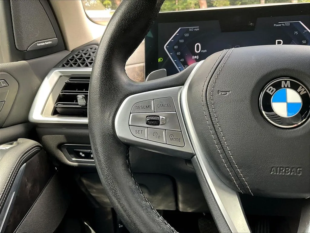 BMW X7 photo 11