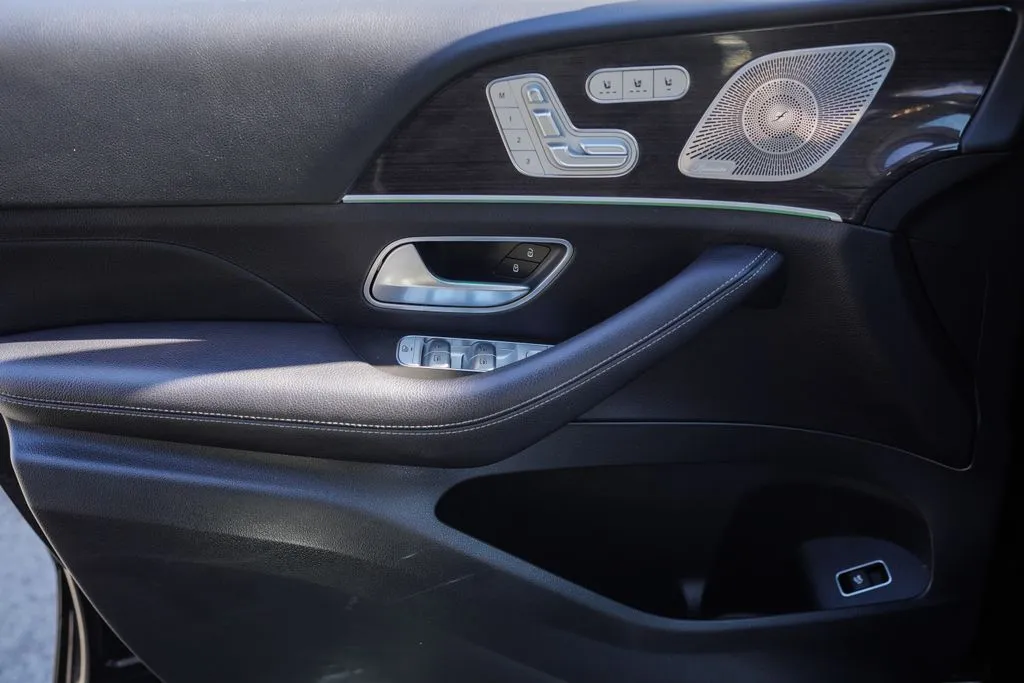 2023 Mercedes-Benz GLS GLS450 - Photo 38