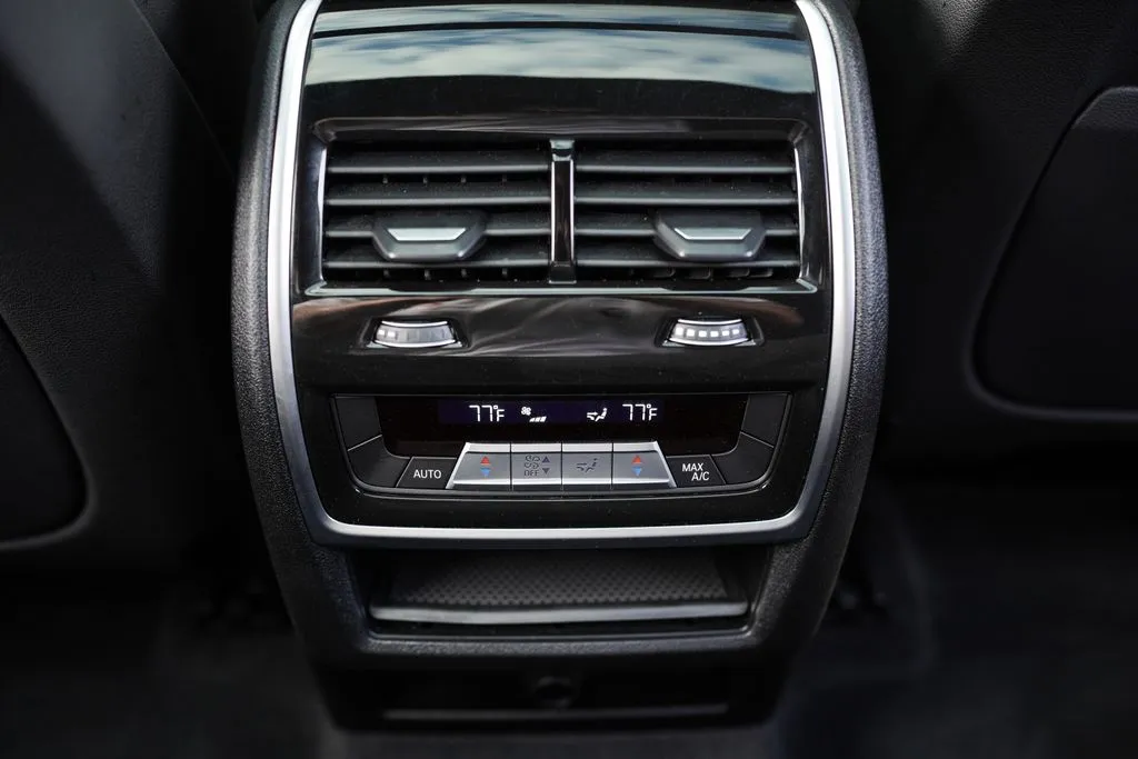 2021 BMW X6 40i - Photo 35