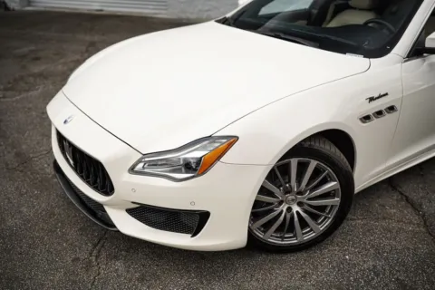Photos of 2022 Maserati Quattroporte Modena Q4 for sale in Roswell, GA at Gravity Autos Roswell
