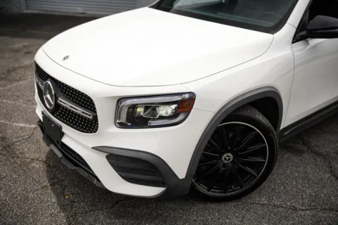 Photos of 2021 Mercedes-Benz GLB 250 for sale in Roswell, GA at Gravity Autos Roswell