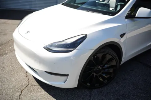 Photos of 2022 Tesla Model Y Performance for sale in Roswell, GA at Gravity Autos Roswell