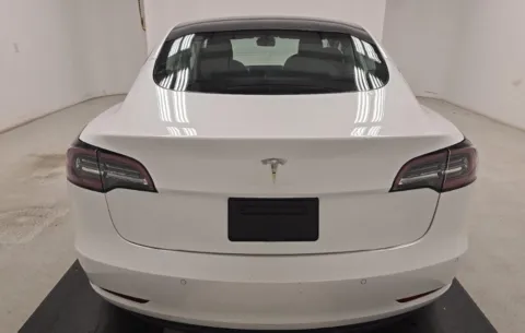 More photos of 2021 Tesla Model 3 Standard Range Plus at Gravity Autos Roswell, GA
