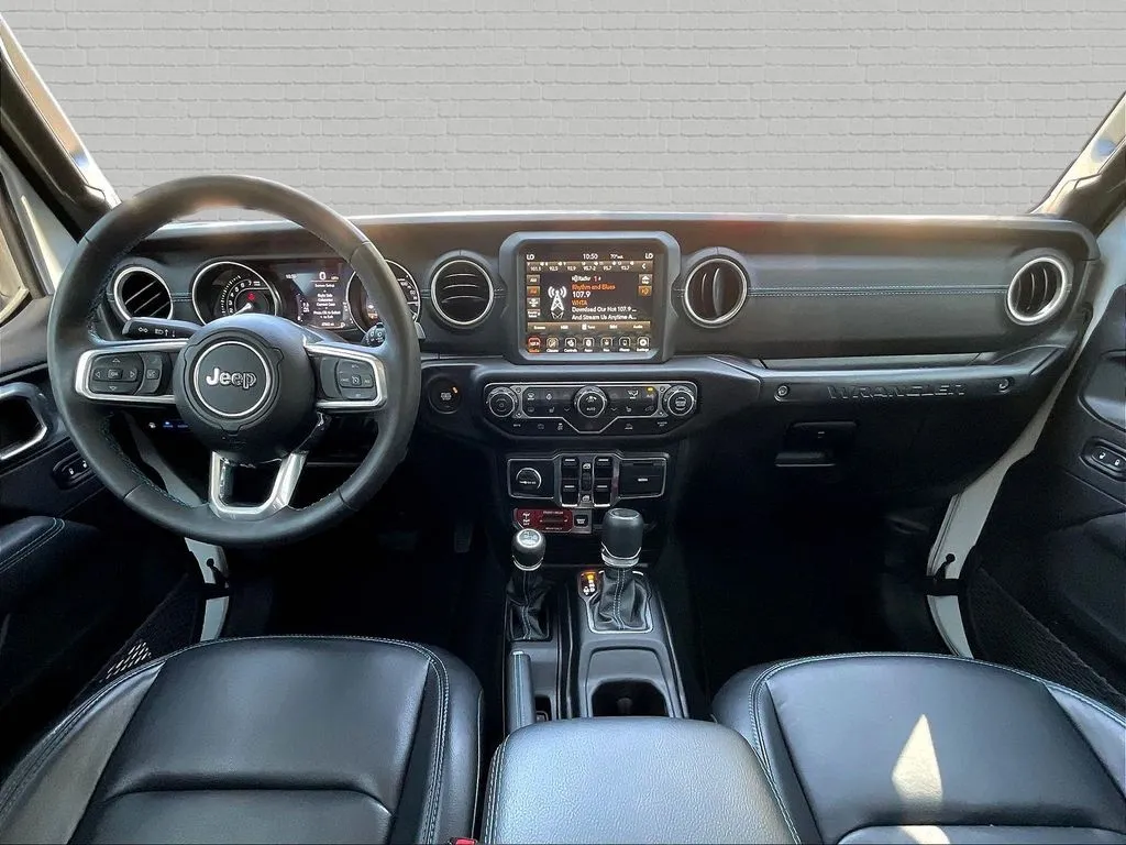 Jeep Wrangler photo 7