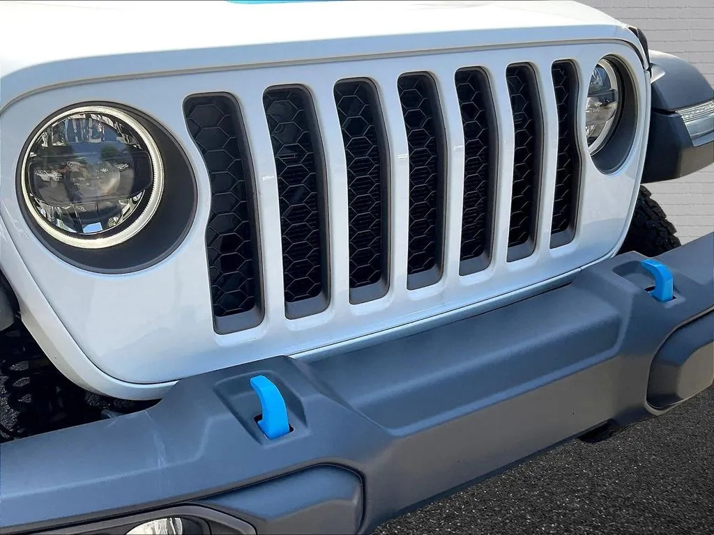 Jeep Wrangler photo 25