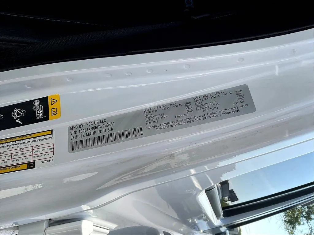 Jeep Wrangler photo 15
