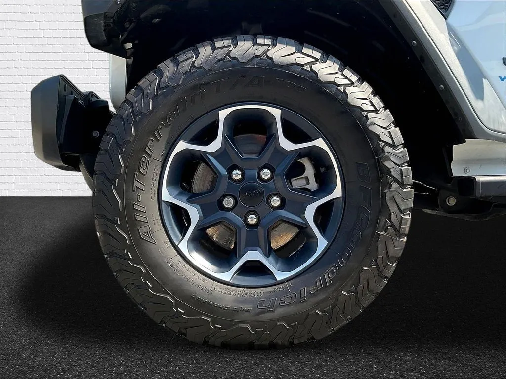 Jeep Wrangler photo 26