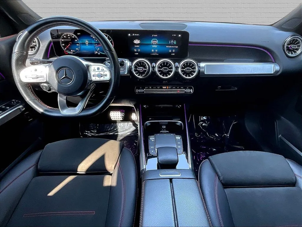 Mercedes-Benz GLB photo 7