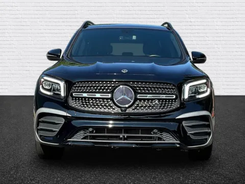 Photos of 2023 Mercedes-Benz GLB 250 for sale in Roswell, GA at Gravity Autos Roswell