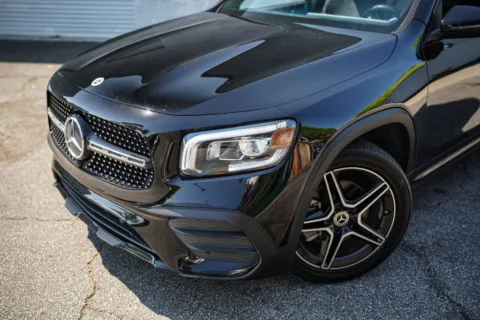 Photos of 2023 Mercedes-Benz GLB 250 for sale in Roswell, GA at Gravity Autos Roswell