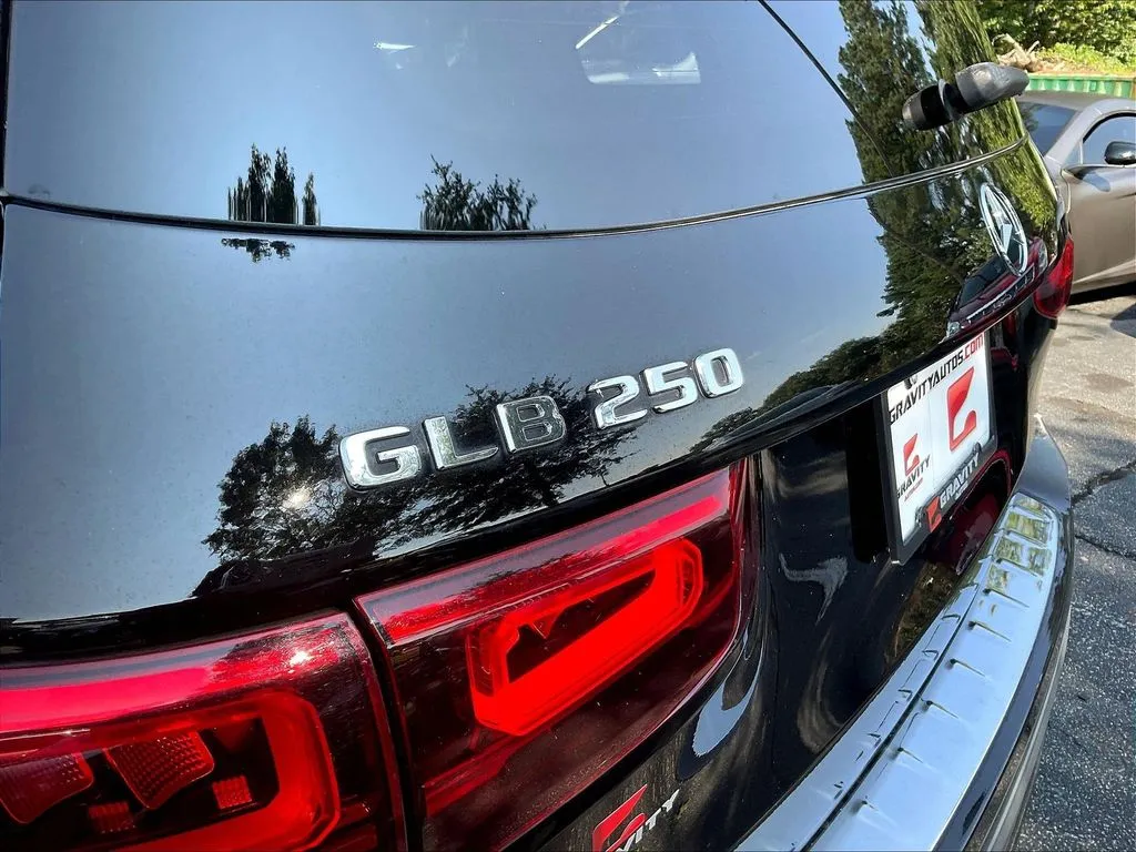 Mercedes-Benz GLB photo 20