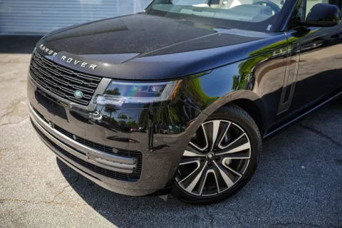 Photos of 2025 Land Rover Range Rover SE for sale in Roswell, GA at Gravity Autos Roswell