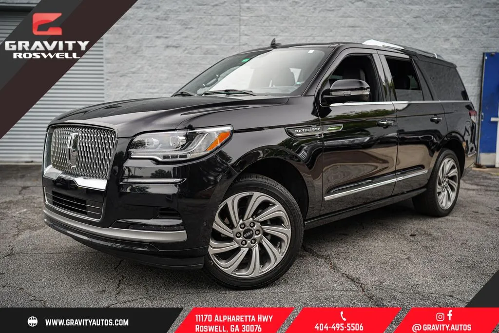 2023 Lincoln Navigator Reserve's photo