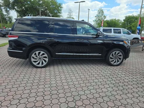 Photos of 2023 Lincoln Navigator Reserve for sale in Roswell, GA at Gravity Autos Roswell