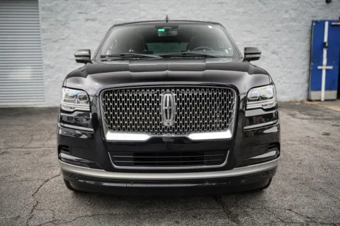 More photos of 2023 Lincoln Navigator Reserve at Gravity Autos Roswell, GA