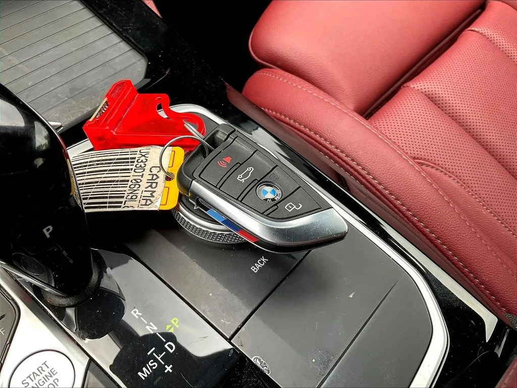 BMW X4 photo 32