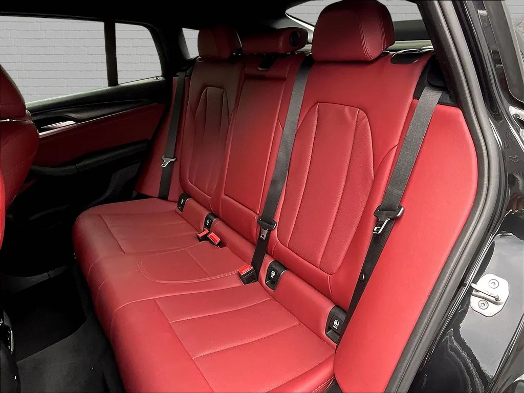 BMW X4 photo 21