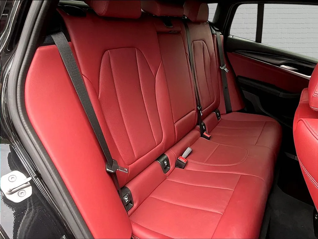 BMW X4 photo 24