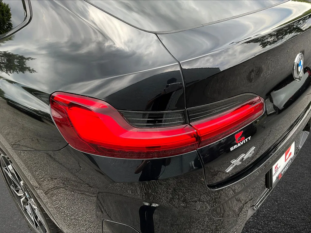BMW X4 photo 22