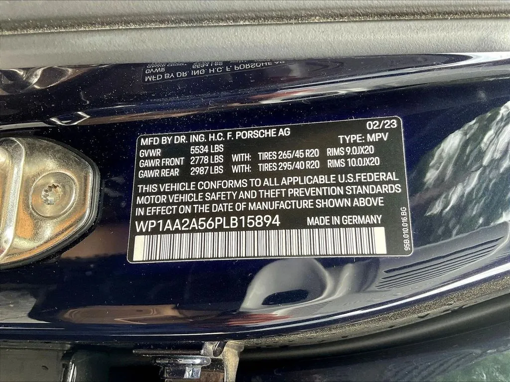 Porsche Macan photo 16