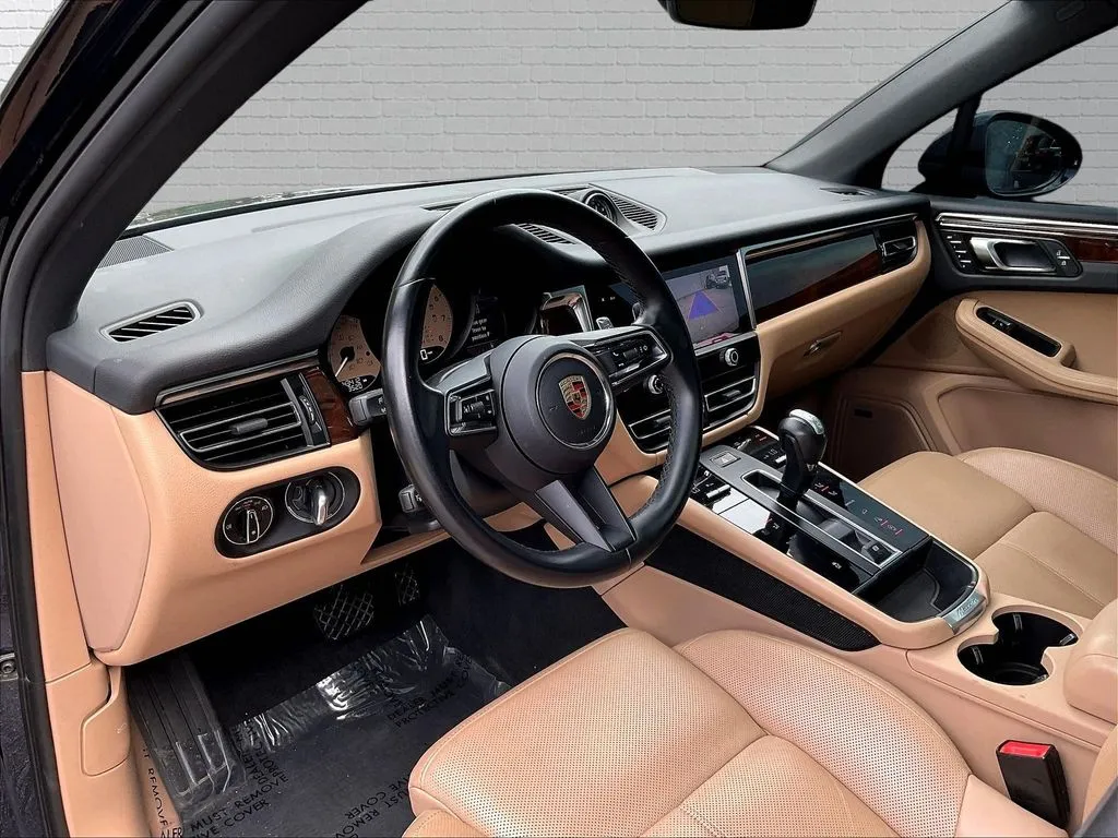 Porsche Macan photo 14
