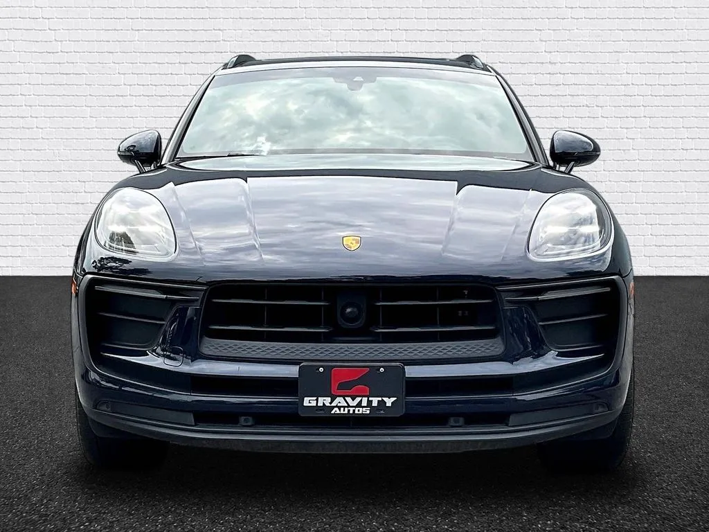 Porsche Macan photo 2