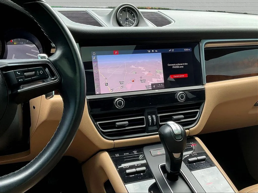 Porsche Macan photo 8